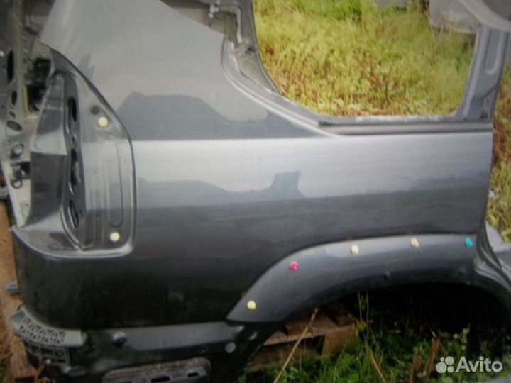 Toyota Land Cruiser 120 крыло задние четверть