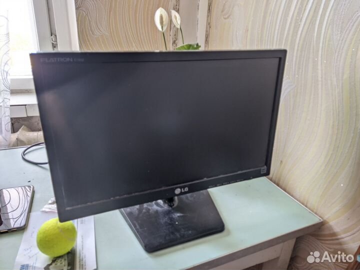 Монитор lg flatron e 1942