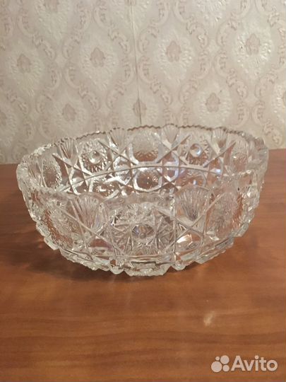 Хрустальная ваза