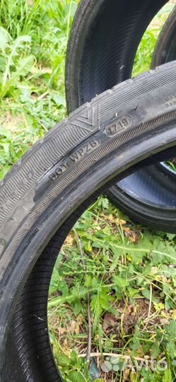 Winrun R330 245/35 R20 95B