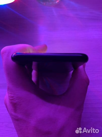 Телефон iPhone