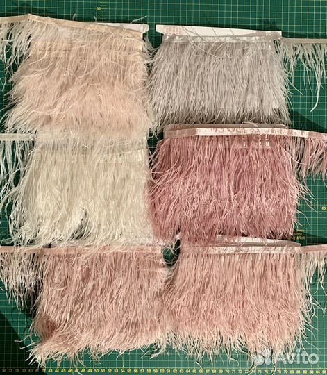 Тесьма бахрома с перьями страус марабу