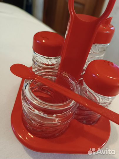 Набор для соли,перца,горчицы и уксуса на подставке