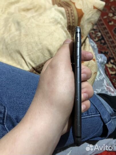 iPhone 8, 64 ГБ