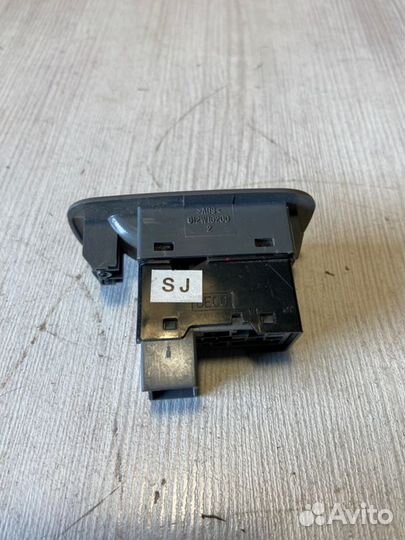 Кнопка стеклоподъемника задняя Chevrolet Lachetti