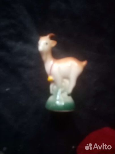 Фарфор гжель статуэтка козлик