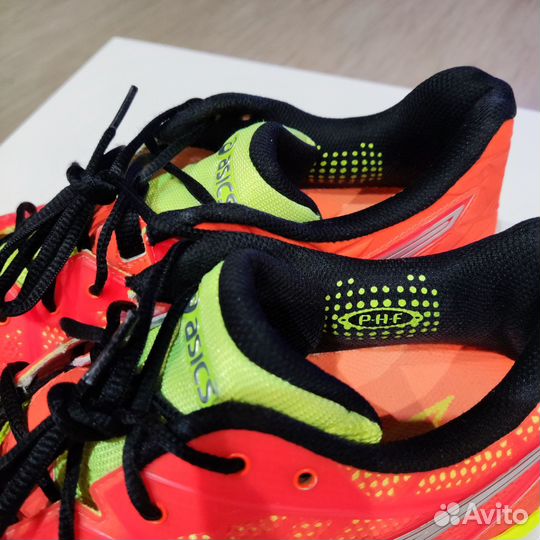 Кроссовки Asics