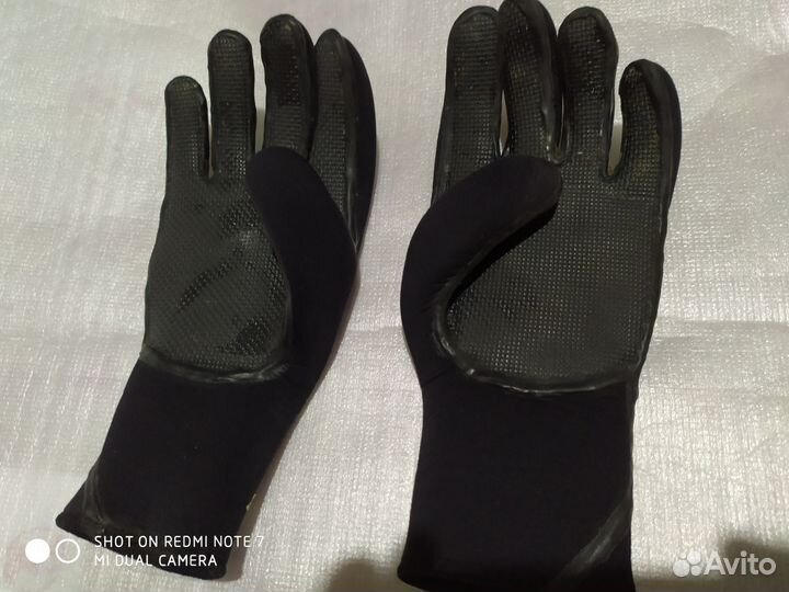 Перчатки для дайвенга