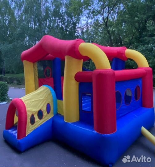 Детский надувной батут с мини горкой