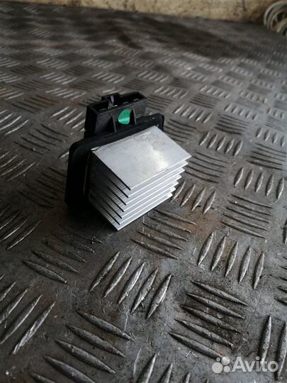 Резистор отопителя Lifan X60 LFB479Q 2013