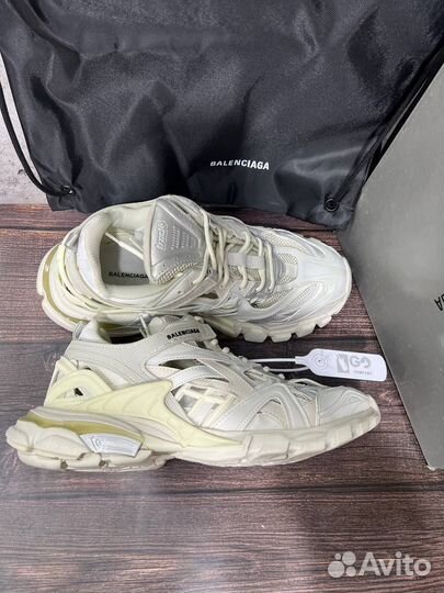 Кроссовки Balenciaga Track 2 