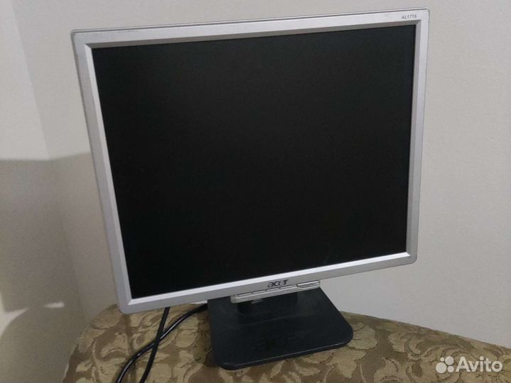 Монитор 17 дюймов