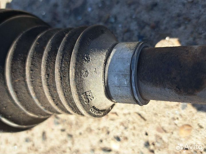 Приврд левый Рено Сандеро 2018 H4M МКПП