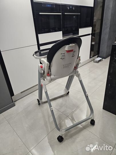 Стульчик для кормления Nuovita Futuro Senso Bianco