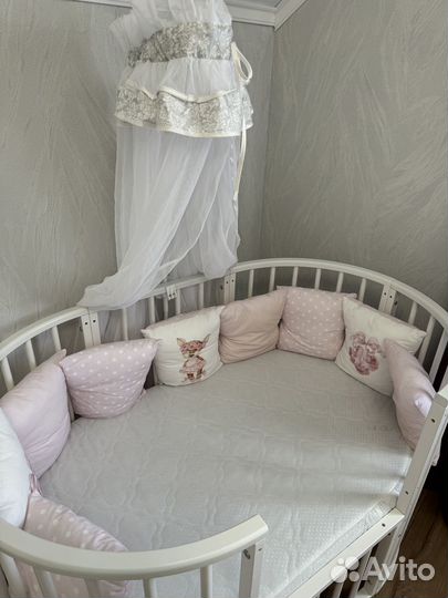 Детская кроватка