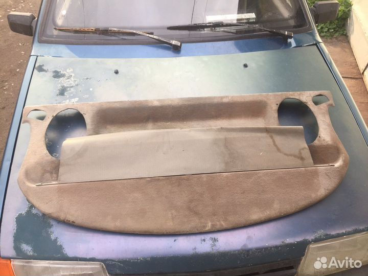 Полка задняя Audi 80 b3 с выдвижной шторкой