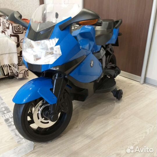 Мотоцикл BMW на аккумуляторной батарее