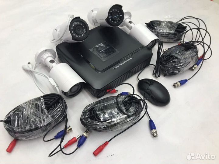 Уличный комплект видеонаблюдения на 4 камеры