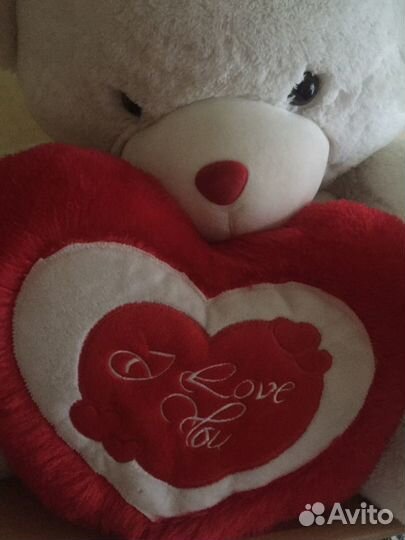 Плюшевый медведь