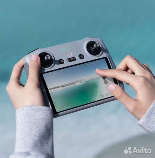 Пульт управления с экраном DJI RC New