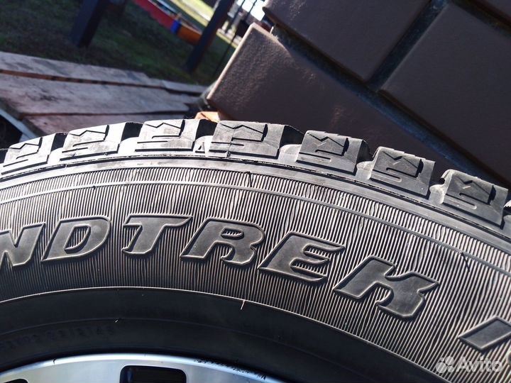 Dunlop Grandtrek Ice 02 225/65 R17