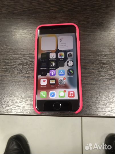 iPhone 7, 32 ГБ