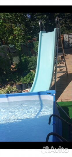Горка для бассейна