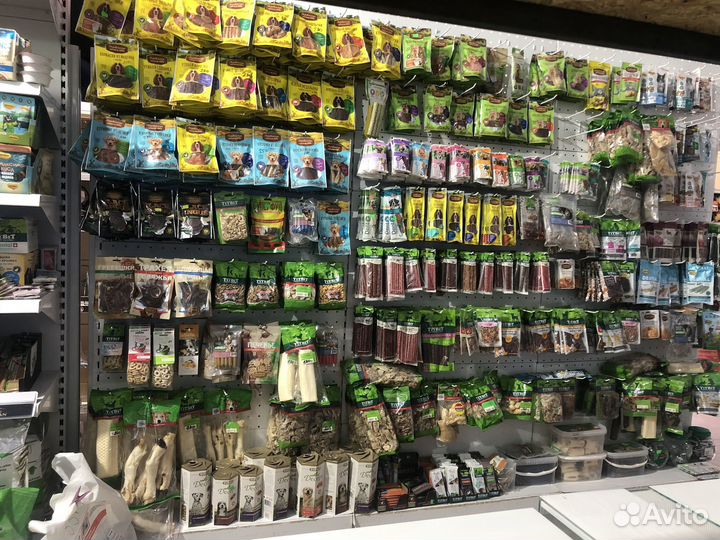 Лакомства для собак и кошек