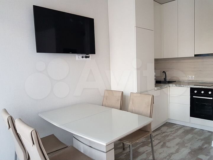2-к. квартира, 54 м², 3/21 эт.