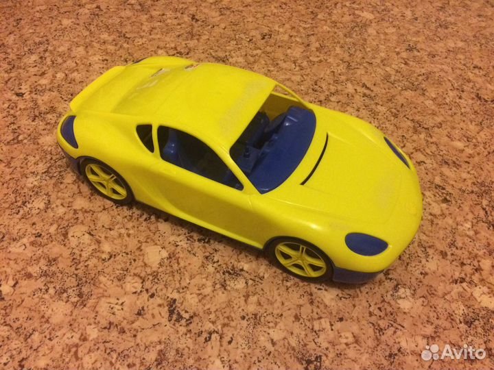 Игрушки машинки трансформер