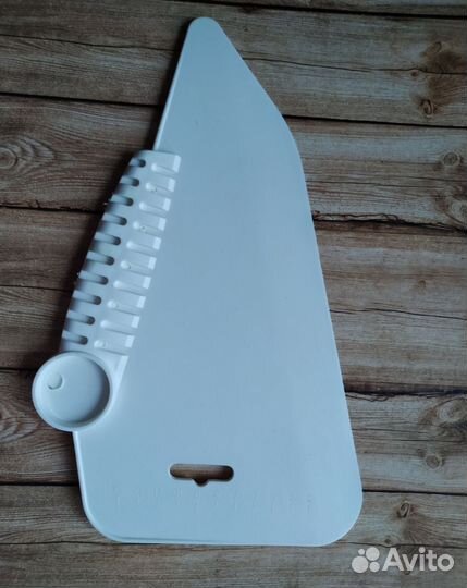 Шпатель прижимной пластмассовый для обоев (280 мм)