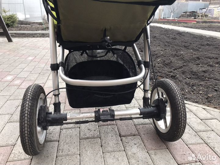 Коляска quinny