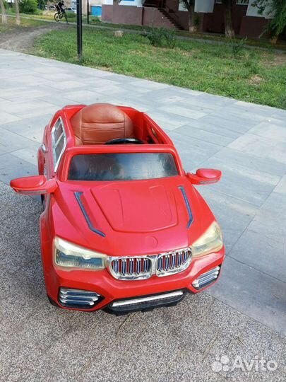 Детский электромобиль бу