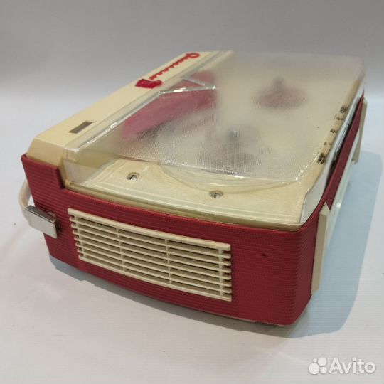 Магнитофон 