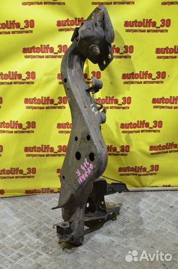 Рычаг задний правый продольный Nissan Qashqai J10