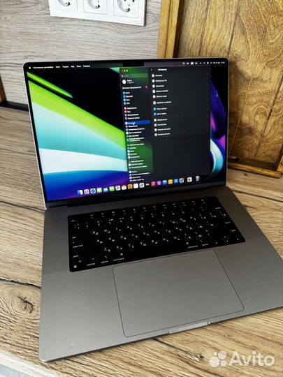 Apple macbook pro16 m1 pro