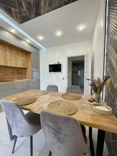 3-к. квартира, 85 м², 14/16 эт.