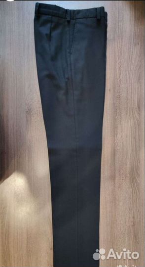 Школьный костюм 164см