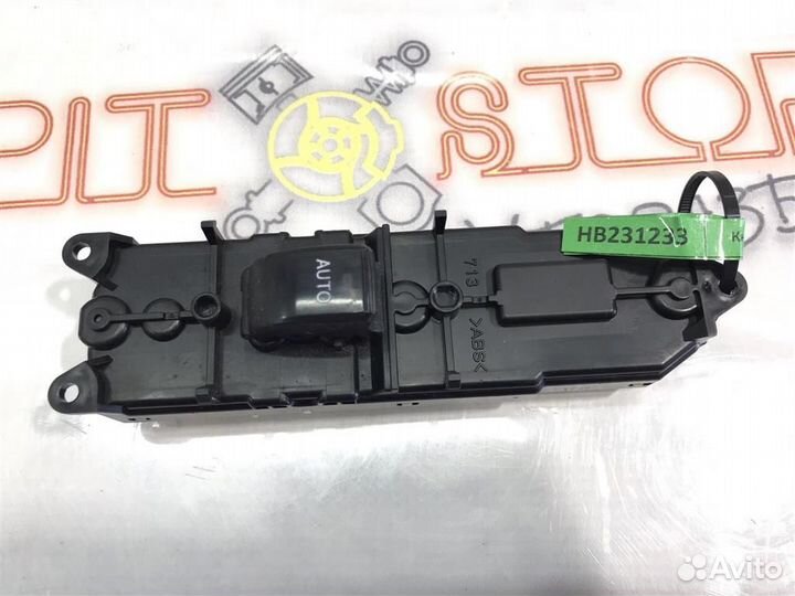 Кнопка стеклоподъемника Toyota Windom (MCV30) 200