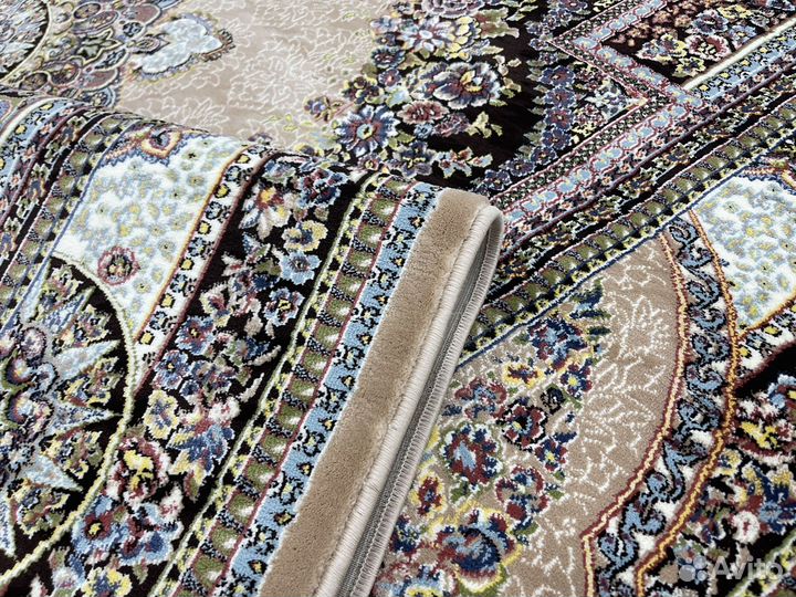 Ковер новый 200*285 классический