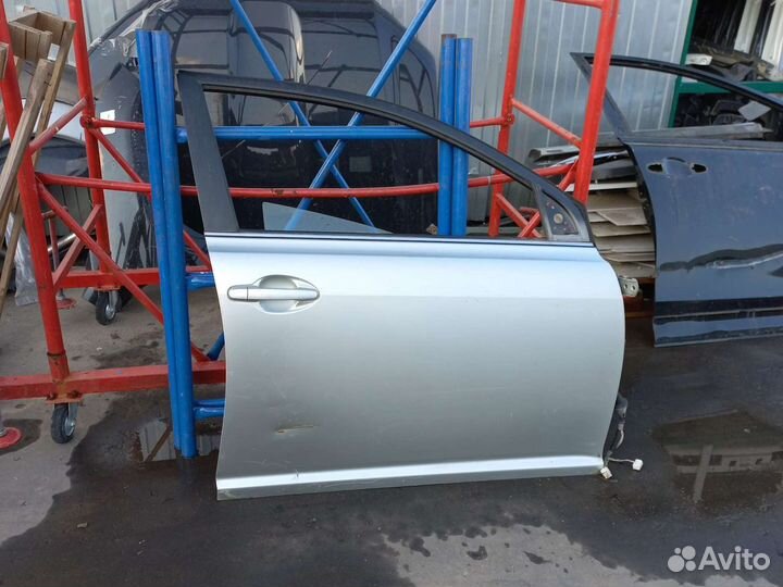 Дверь передняя правая Тойота Авенсис Т250