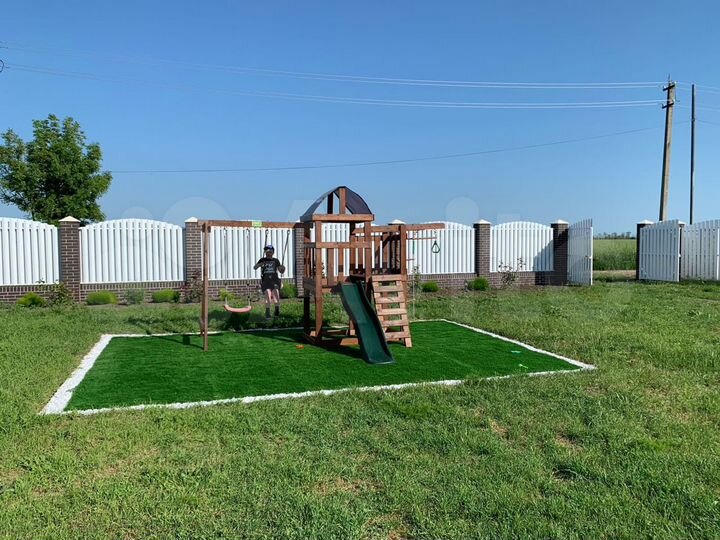 Дом 300 м² на участке 20 сот.