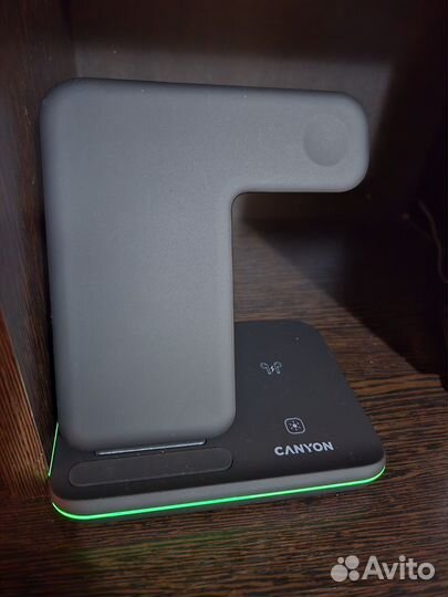 Беспроводная зарядка 3 в 1