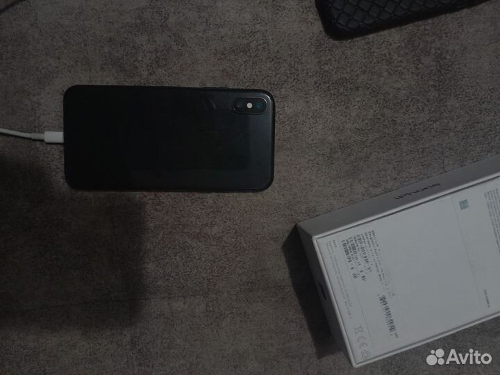 iPhone X, 64 ГБ