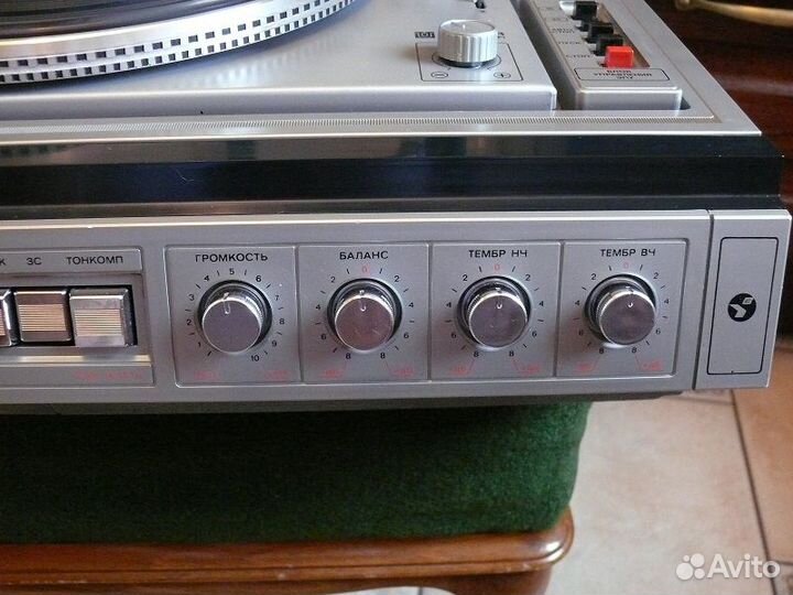 Проигрыватель пластинок Радиотехника