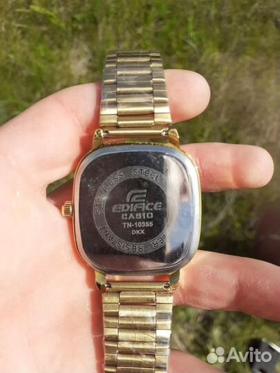 Золотые часы casio