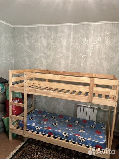 Детская двухярусная кровать