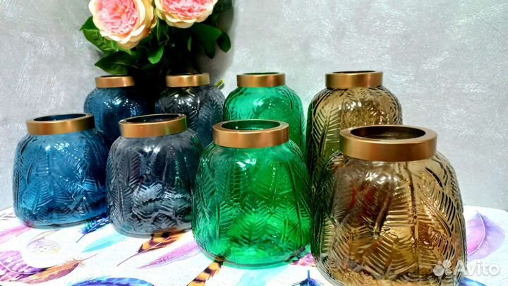 Ваза из цветного стекла