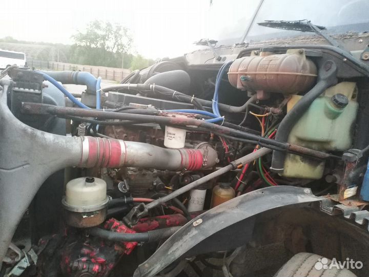 Freightliner Columbia, 2004