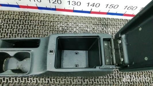 Подлокотник центральный mitsubishi lancer 9 (EDN02